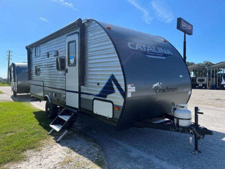 Thumbnail Photo undefined for 2023 Coachmen Catalina 184BHS